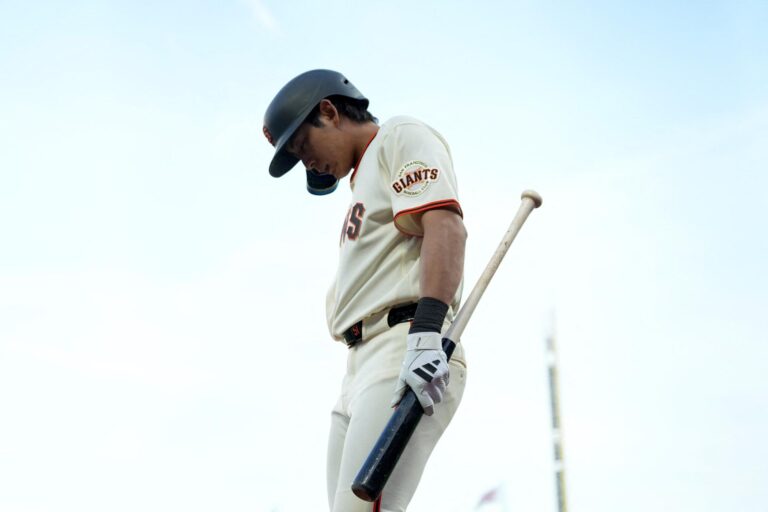ရာသီဖွင့်ပွဲတွင် ရိုက်ချက်မရဘဲ Yankees ကို Giants ရှုံးနိမ့်