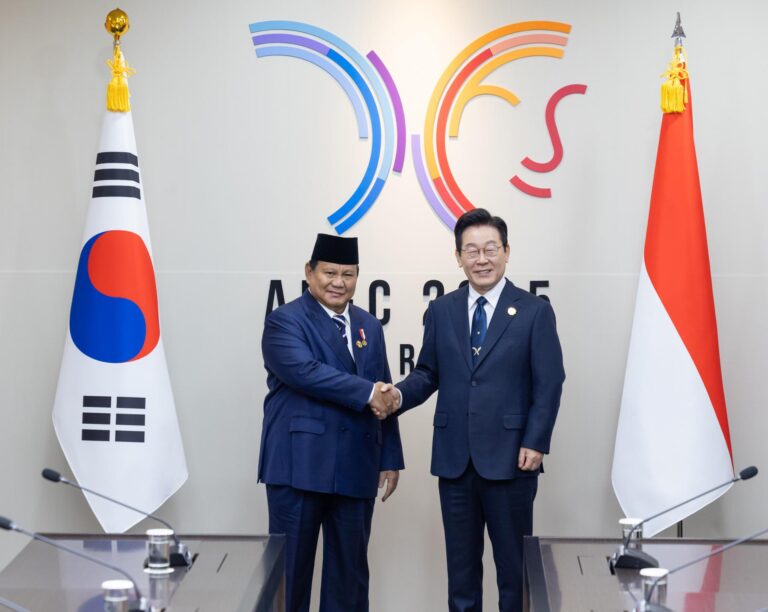 KF-21 တိုက်လေယာဉ် ပူးပေါင်းထုတ်လုပ်မှုကို ကိုရီးယား-အင်ဒိုနီးရှား ကာကွယ်ရေးပူးပေါင်းဆောင်ရွက်မှု၏ “စံနမူနာ” ဟု လီ ချီးကျူး