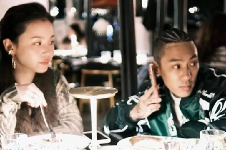 “My man” နှင့် “to my lady” ဟု ချစ်စဖွယ်ရေးသားမှုများကြောင့် Lee Hi နှင့် Dok2 တို့၏ ချိန်းတွေ့သတင်း ပိုမိုပြင်းထန်