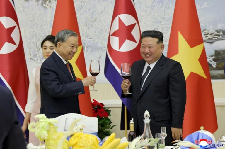 မြောက်ကိုရီးယားခေါင်းဆောင် ကင်မ်ဂျုံအွန်က ဗီယက်နမ်နှင့် ဆက်ဆံရေးတိုးမြှင့်မည်ဟု ကတိပြု