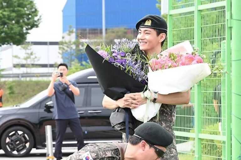 “BTS တောင် စစ်မှုထမ်းခဲ့တယ်” — ထိုင်ဝမ်အနုပညာရှင်များ စစ်မှုရှောင်မှုအရှုပ်တော်ပုံကြောင့် ဝေဖန်ခံနေရ